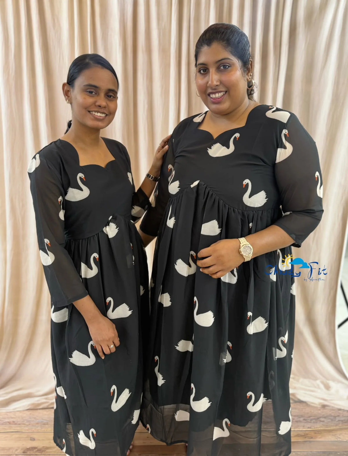 Swan noir maxi